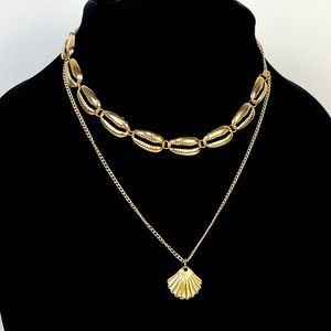 🆕 Gorgeous Cowrie and Scallop Shell Gold-Tone Tiered Beach Summer Necklace